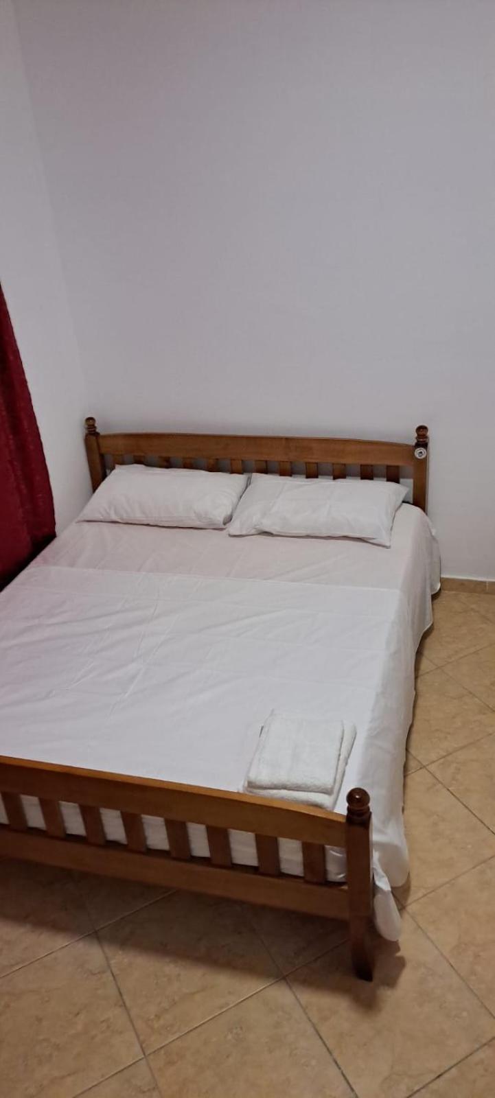 Araniti Apartamento Velipojë